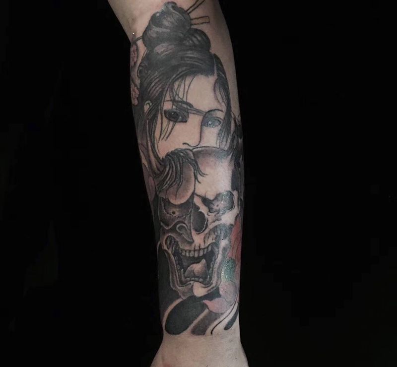 般若艺妓纹身图片_成品手部手臂传统纹身图案