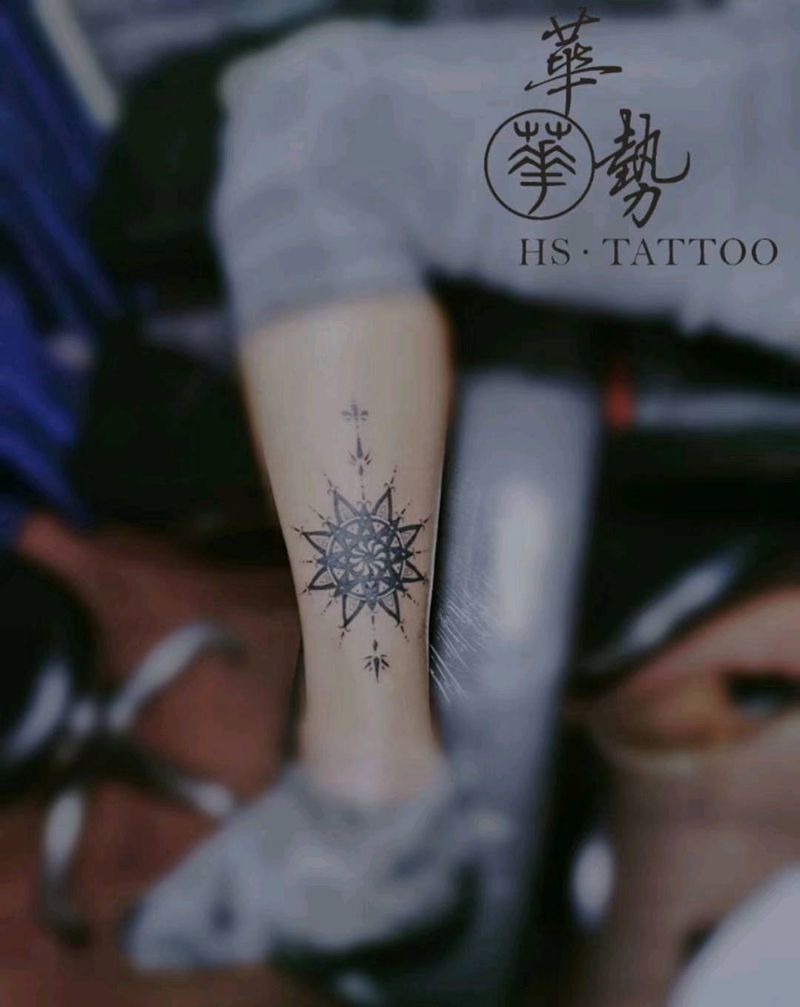 小图腾纹身图片_腿部纹身图案