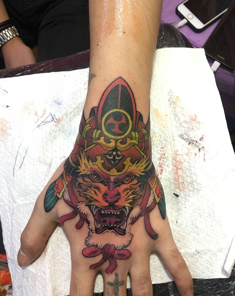 虎（原相机，无美颜）纹身图片_手部纹身图案