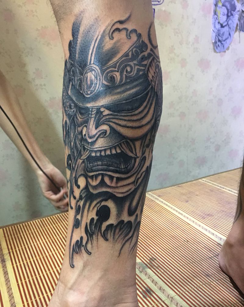 武士（原相机，无美颜）纹身图片_脚部纹身图案