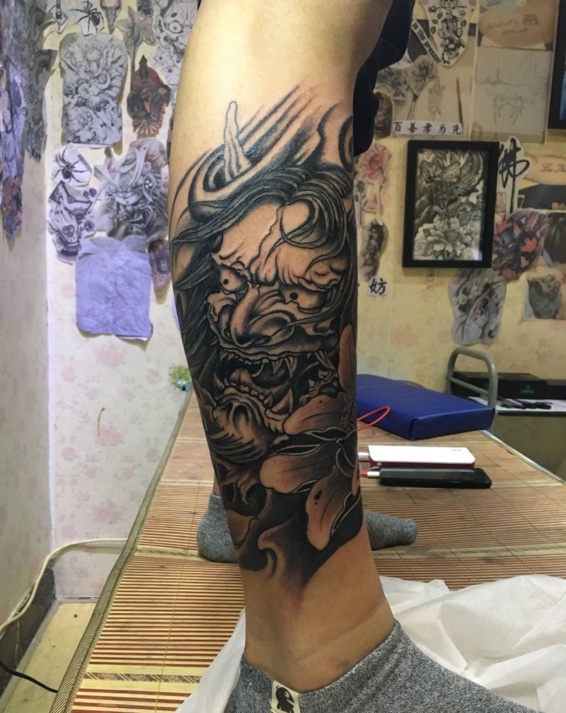 般诺（原相机，无美颜）纹身图片_脚部纹身图案