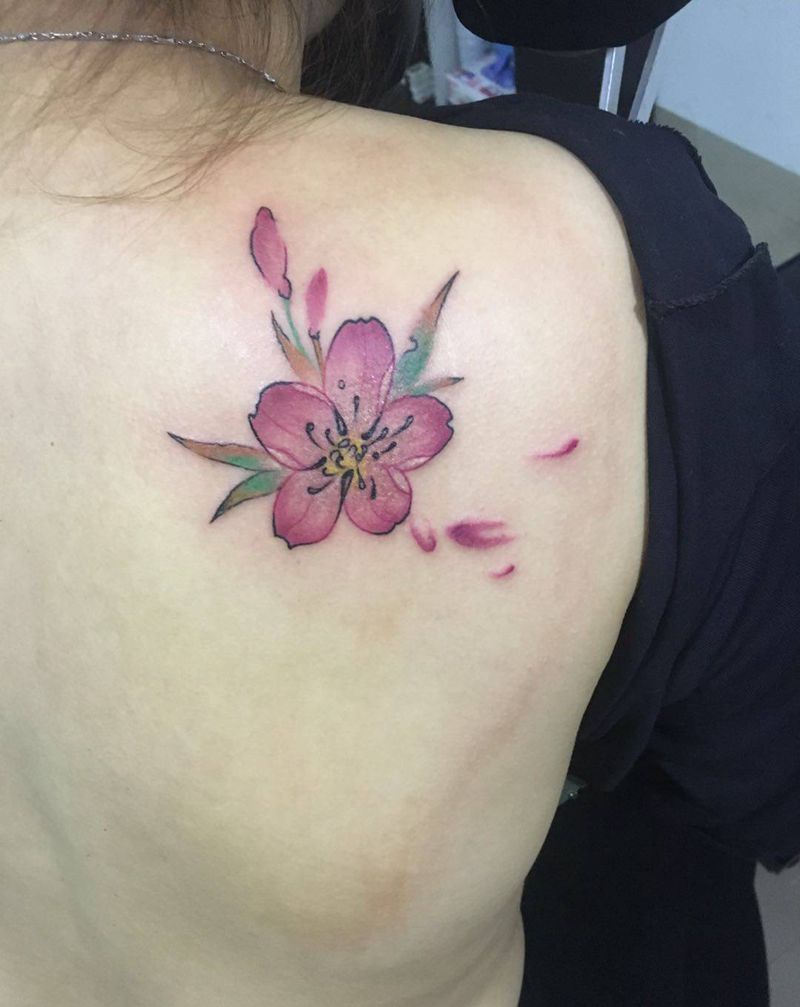 花（原相机，无美颜）纹身图片_背部纹身图案