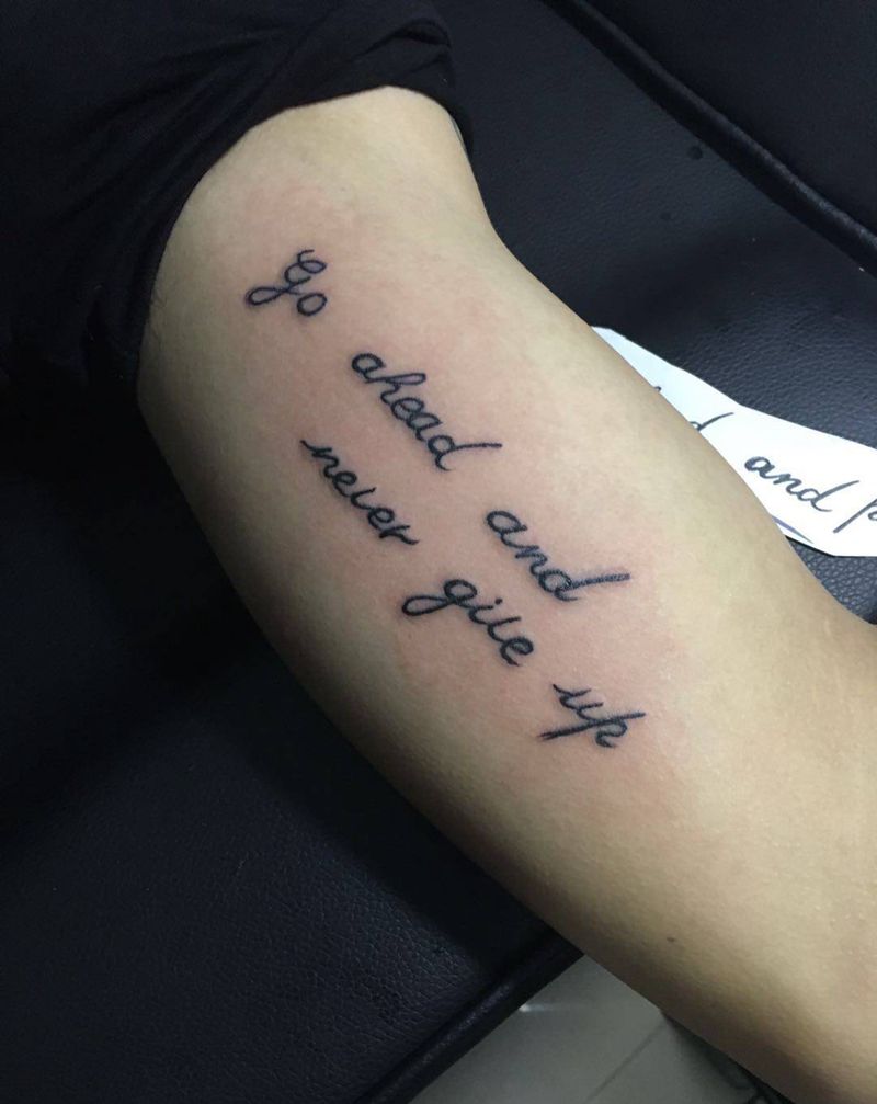 英文（原相机，无美颜）纹身图片_手臂纹身图案