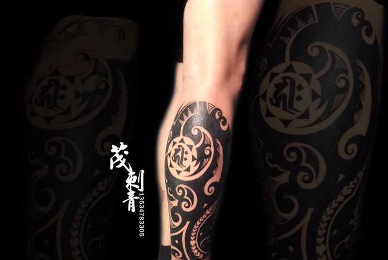 小腿玛雅图腾纹身图片