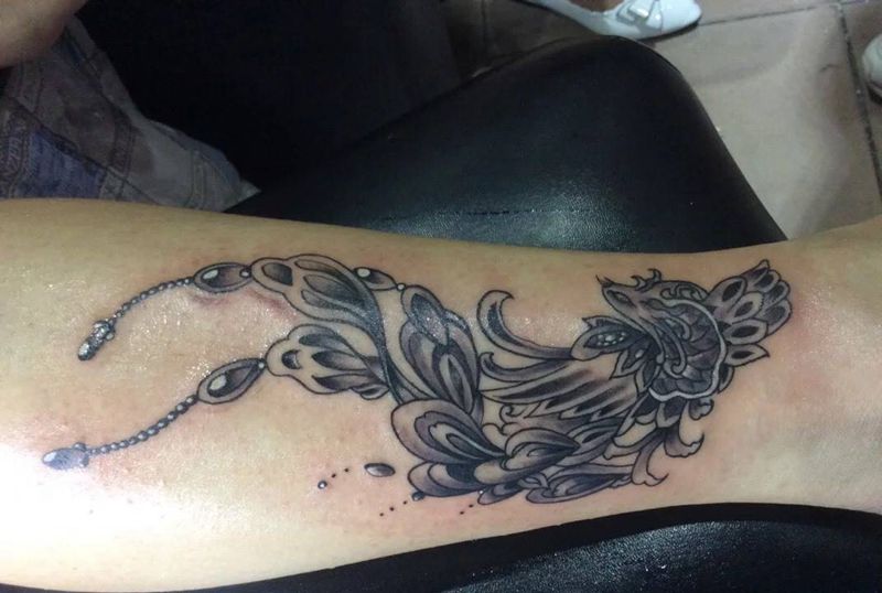 图腾凤凰纹身图片