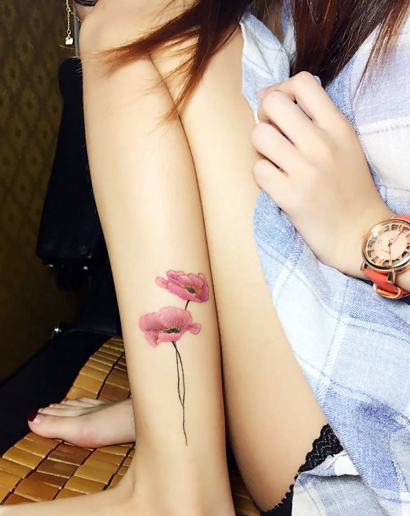 罂粟，死亡之花纹身图片_成品脚部清新植物纹身图案