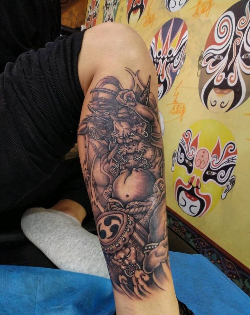 雷神纹身图片_脚部腿部老传统纹身图案