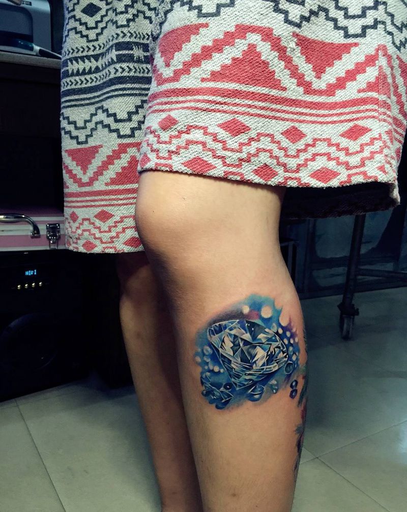 钻石纹身图片_成品腿部写实静物纹身图案