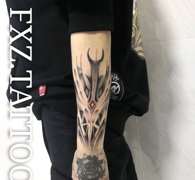 原创花体纹身图片_手臂花体字纹身图案