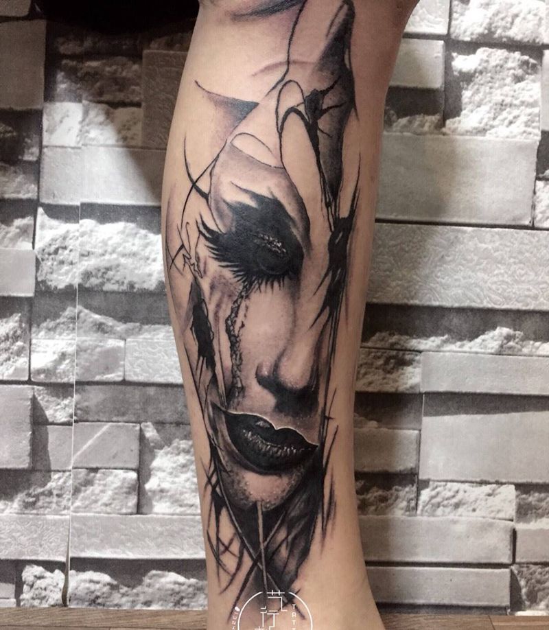 暗黑风纹身图片_成品脚部写实欧美肖像人物几何鬼神纹身图案