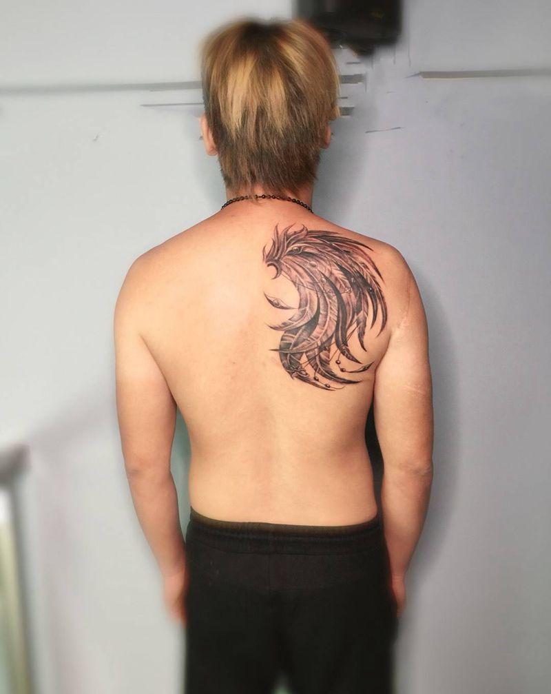后背翅膀纹身图片