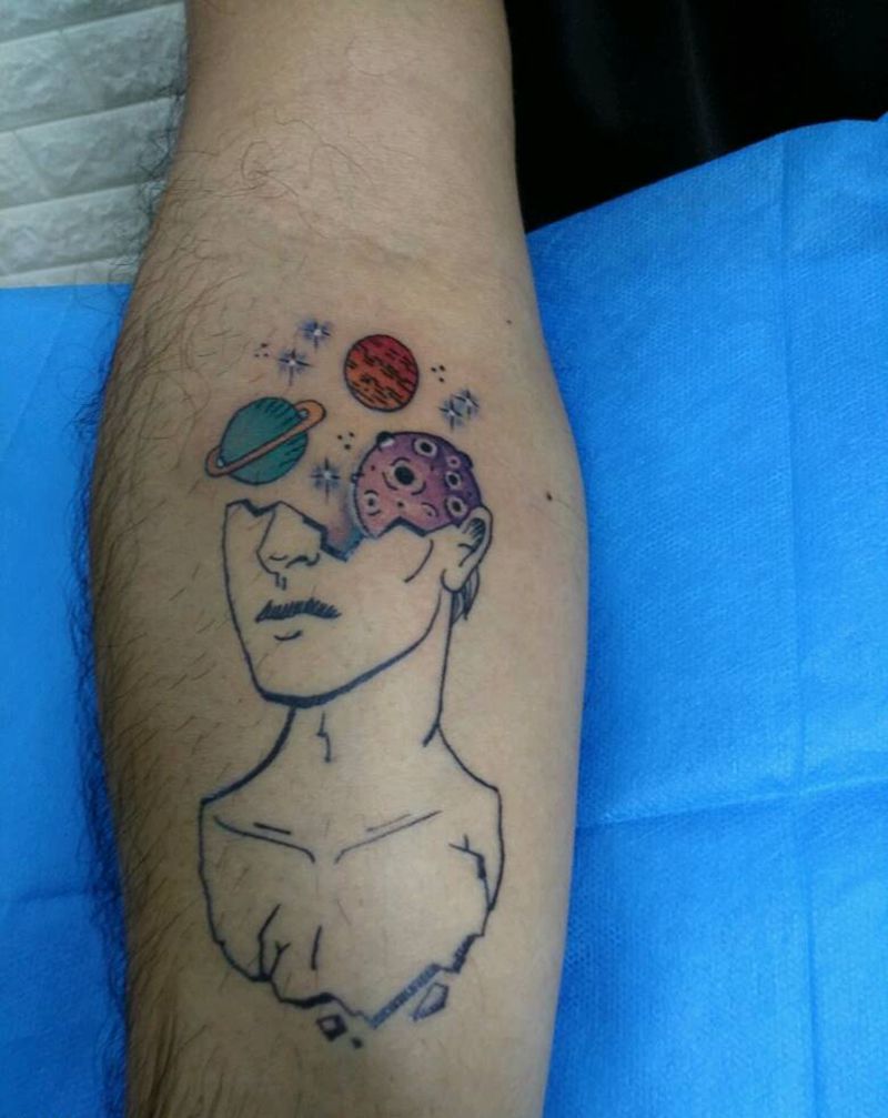 宇宙人头纹身图片_手臂手部清新几何人物插画纹身图案