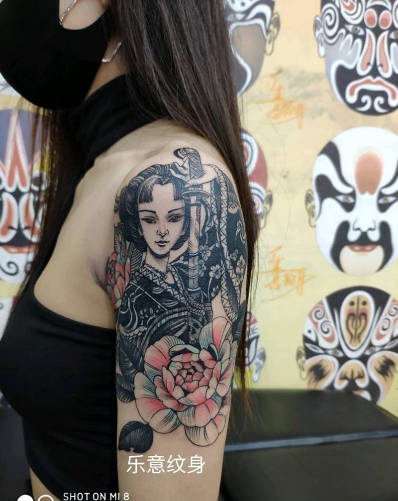 盖旧图纹身图片_手臂纹身图案