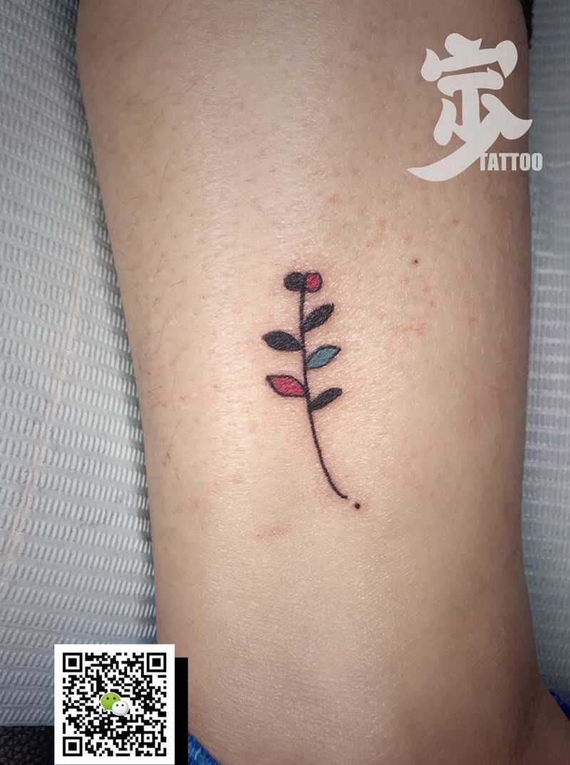 小花纹身图片_成品脚部清新植物宁少Tattoo纹身图案