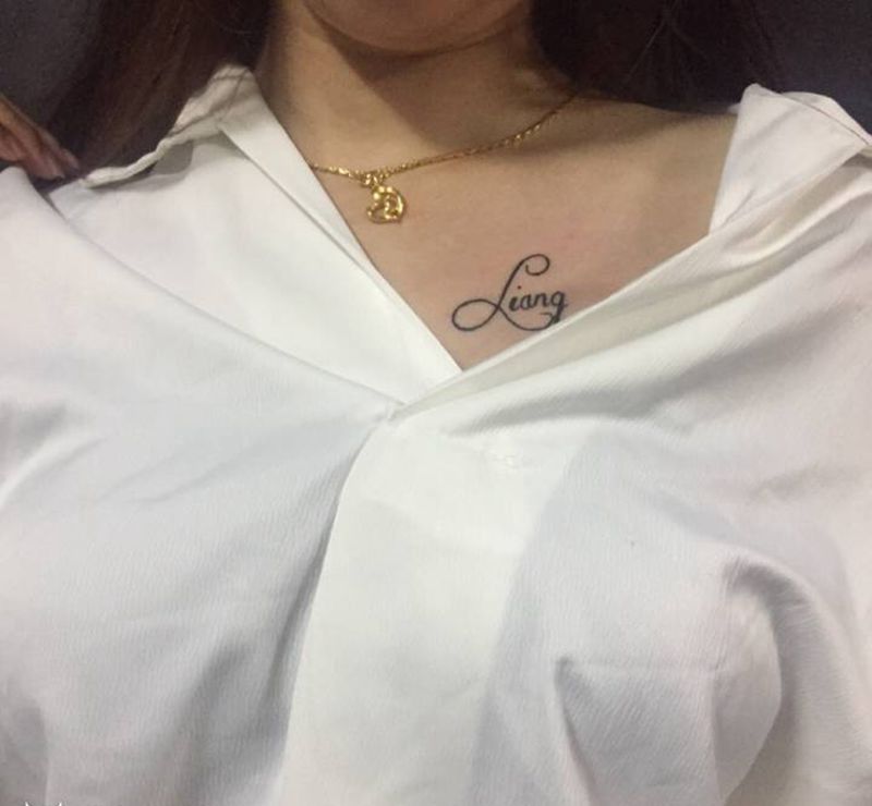 小英文纹身图片_成品胸部清新字符纹身图案