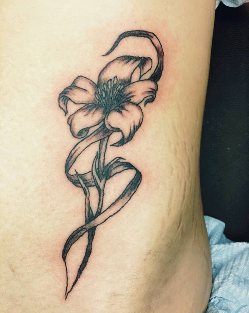 腰花儿纹身图片_腰部清新植物成品纹身图案