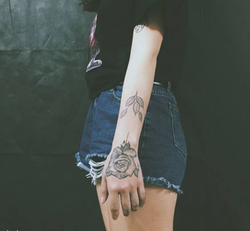 fia纹身图片_成品手臂清新静物植物纹身图案