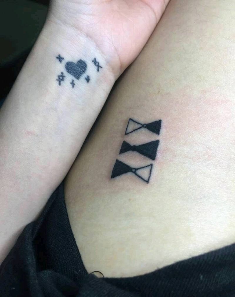 小清新蝴蝶结纹身图片_腿部清新几何原创成品纹身图案