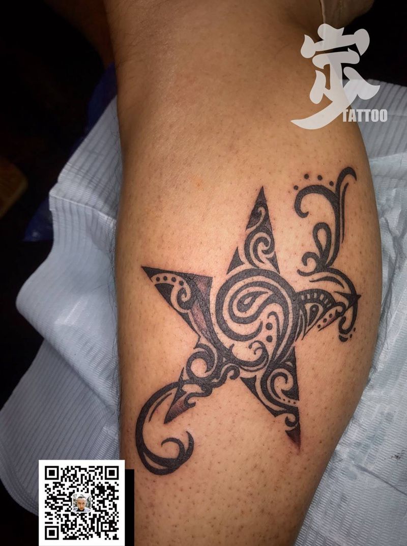 星星⭐图腾纹身图片_腿部图腾New School纹身图案