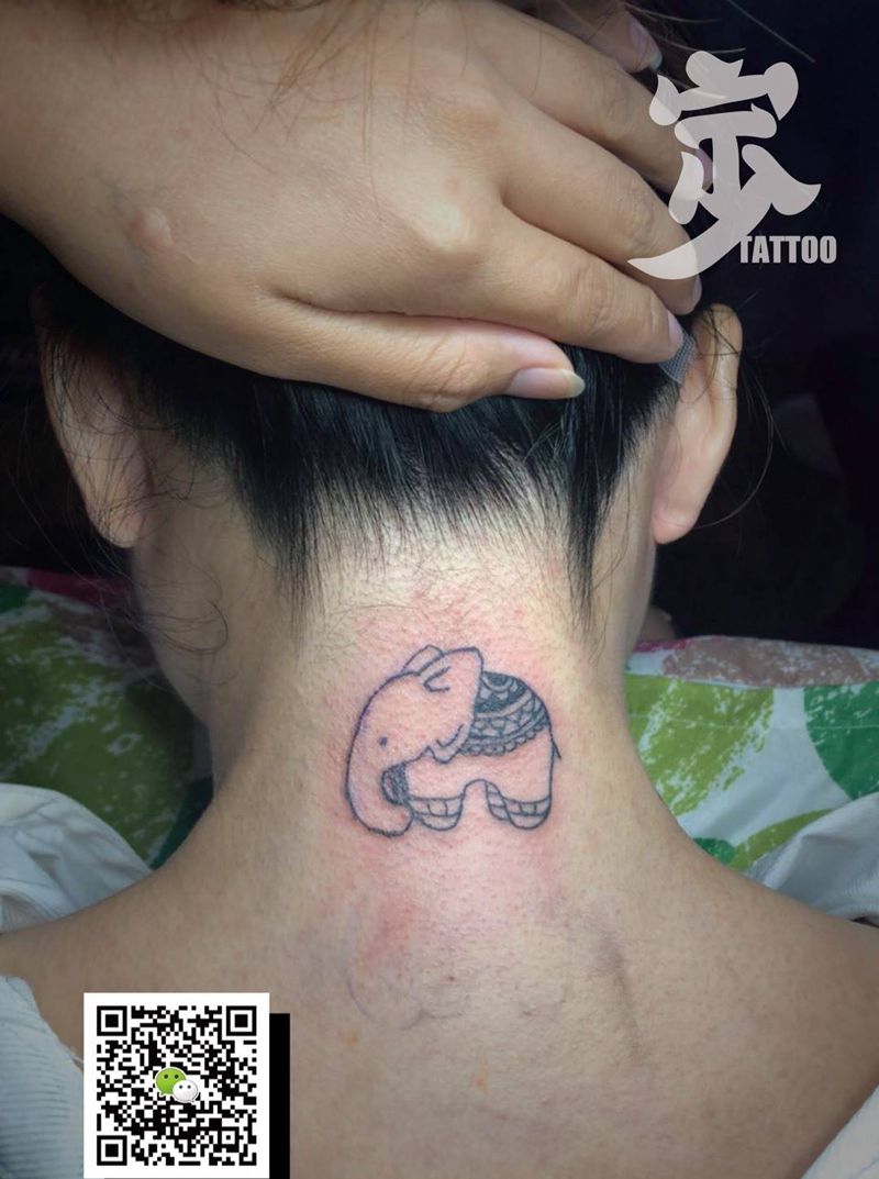 小象纹身图片_颈部小清新宁少Tattoo纹身图案