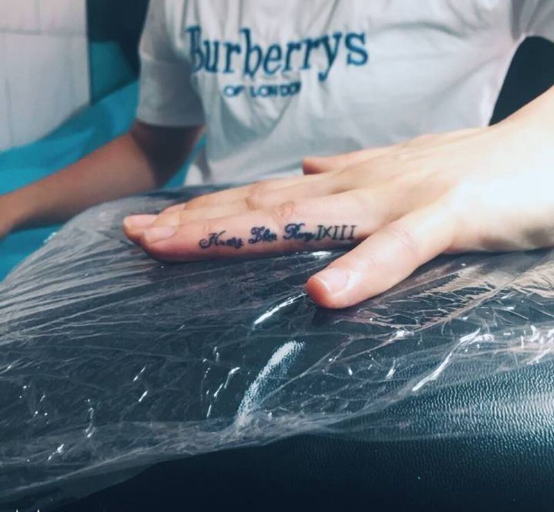 小纹身图片_成品手部清新纹身图案