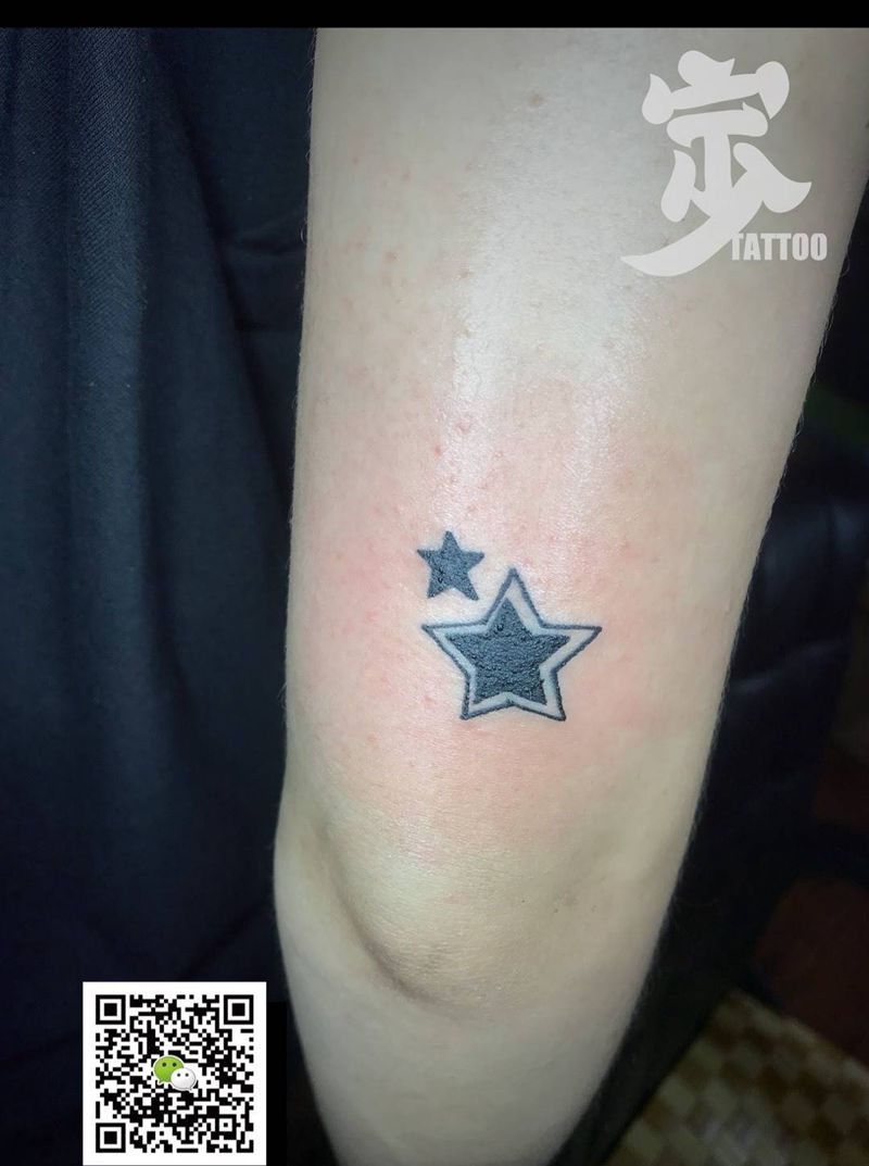小星星⭐纹身图片_手臂图腾纹身图案