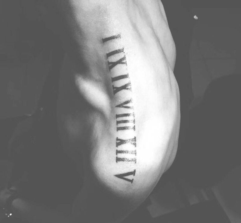 字纹身图片_成品肩部颈部字符纹身图案