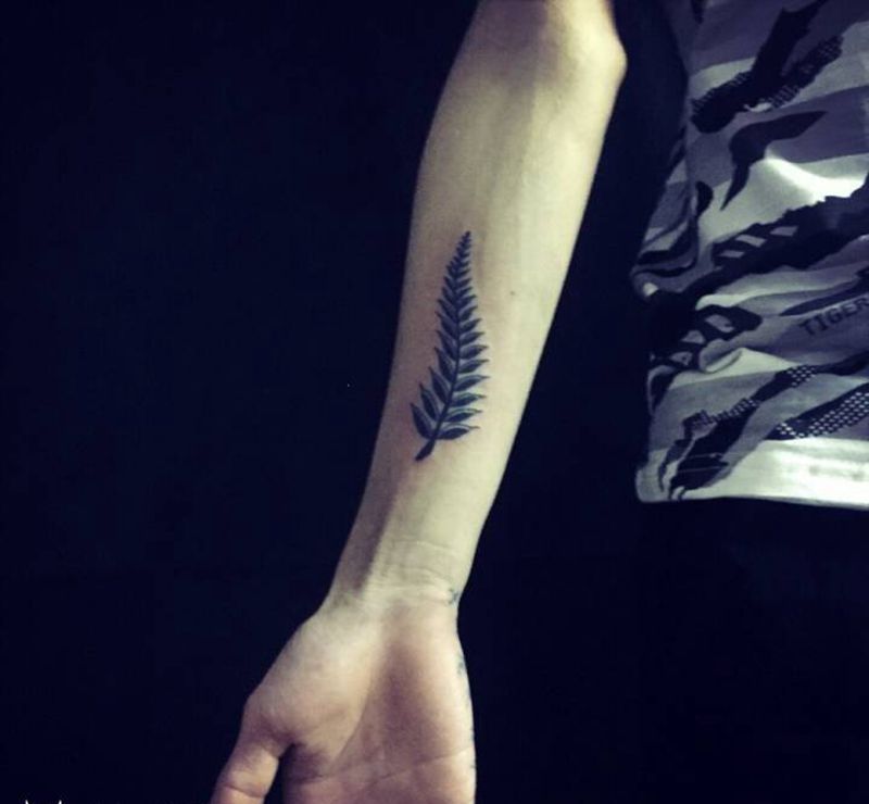 叶纹身图片