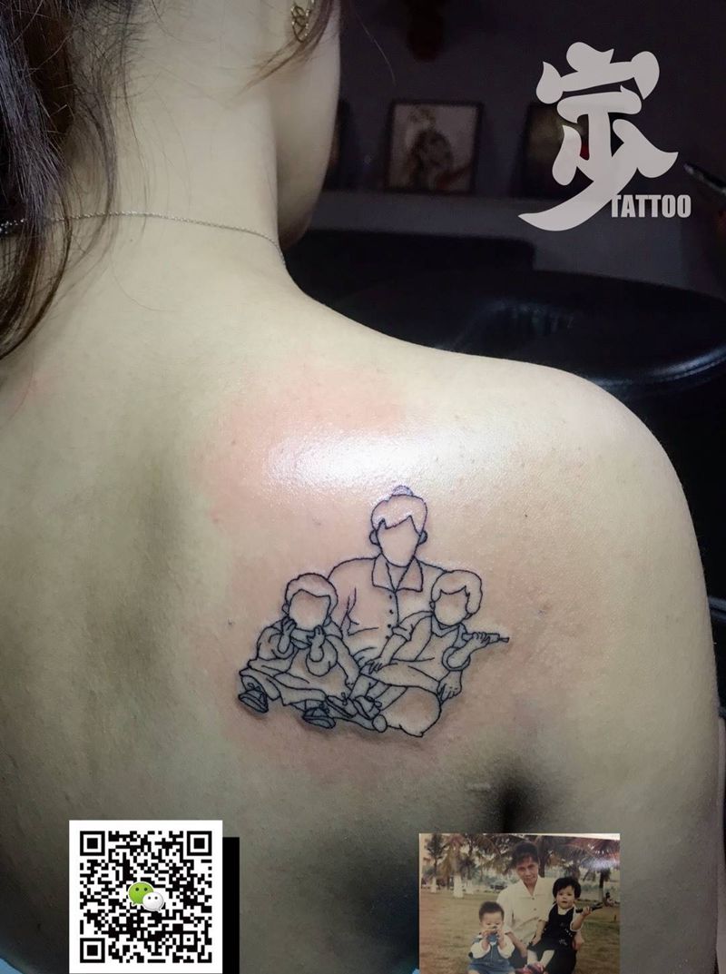 照片简笔纹身图片_背部肩部New School几何简笔纹身图案