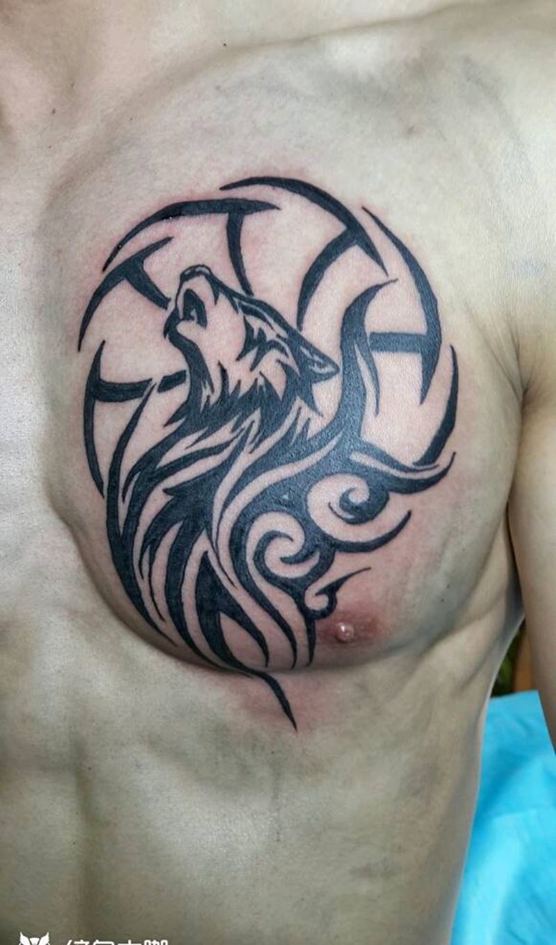 狼图腾纹身图片_胸部图腾成品纹身图案