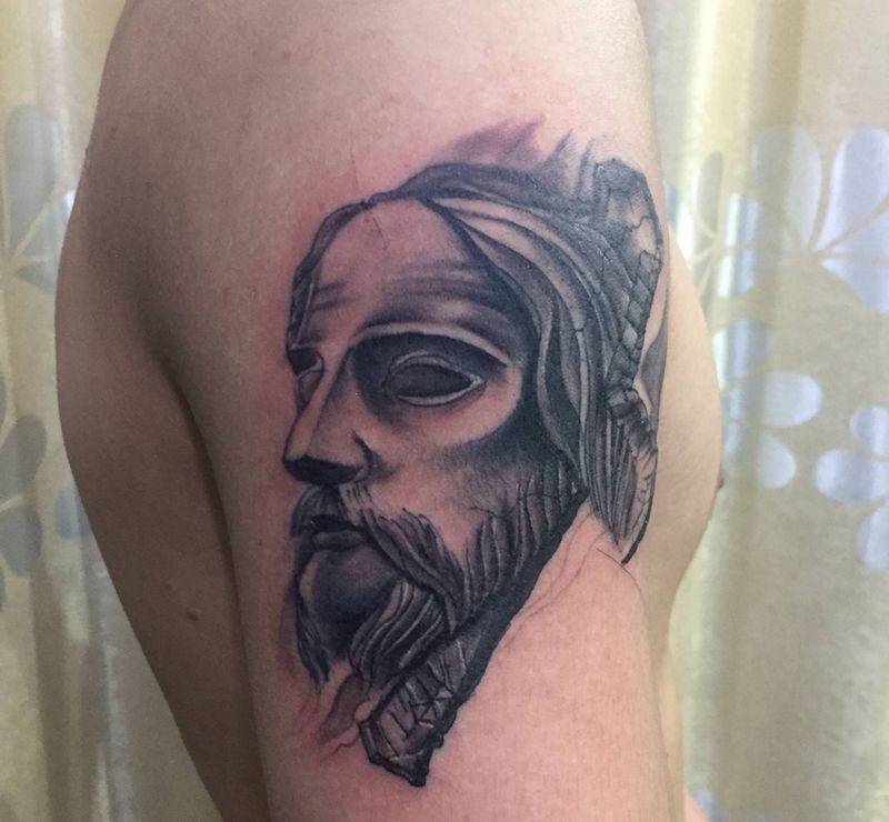 耶稣纹身图片_成品手臂肖像人物纹身图案