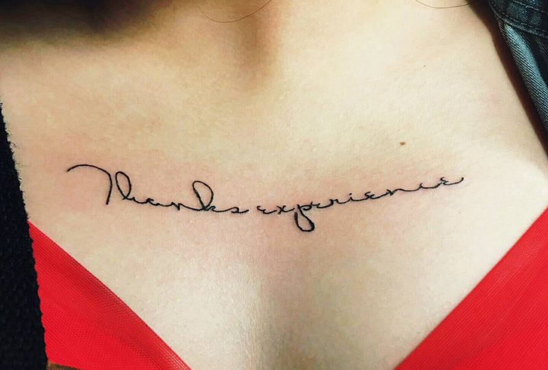 小英文纹身图片_胸部清新字符成品纹身图案