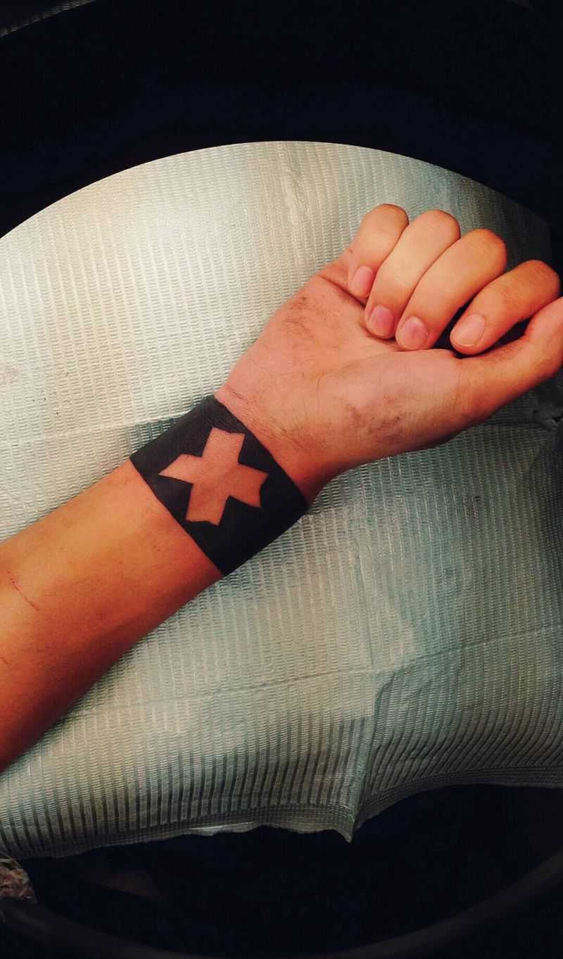 图腾手环纹身图片_手臂清新图腾成品纹身图案