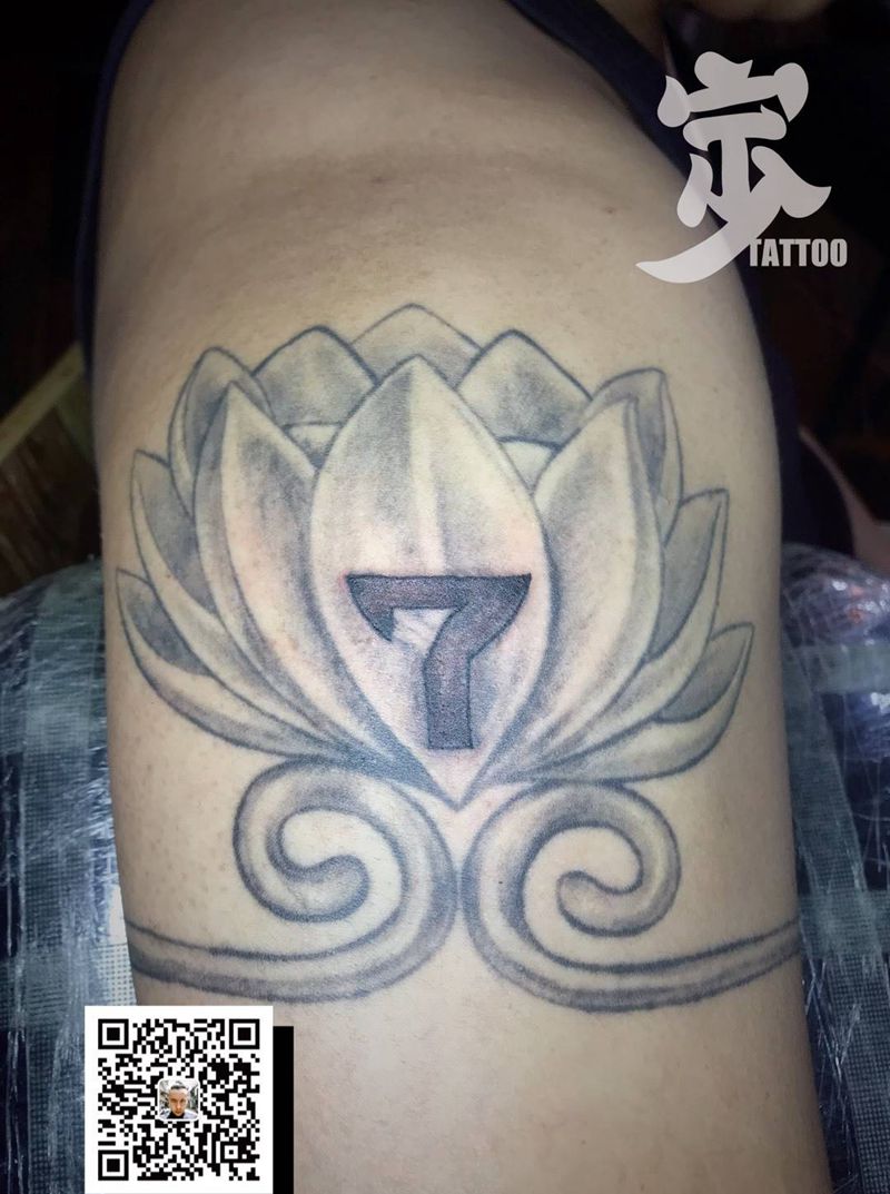 修改7字纹身图片_手臂图腾纹身图案