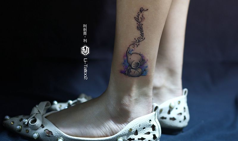 小象纹身图片_脚部纹身图案