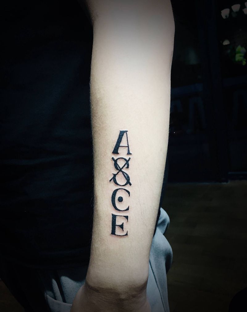 破木头也是有可用之处纹身图片_手部纹身图案