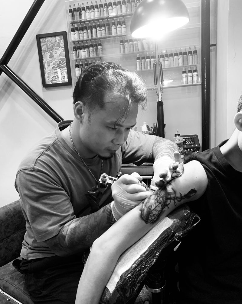 调酒壶，吧更，量酒器纹身图片_手臂纹身图案