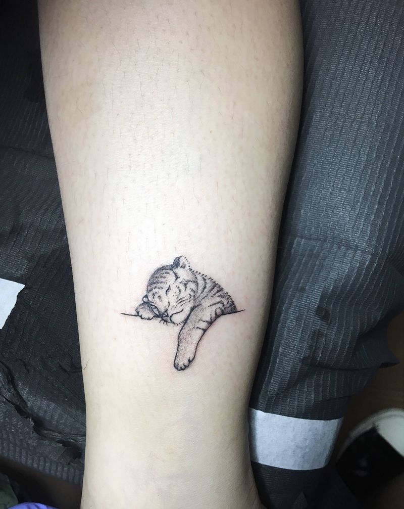 万达店作品纹身图片_臀部纹身图案