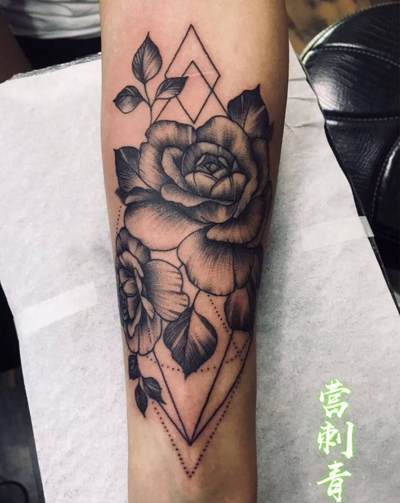 玫瑰纹身图片