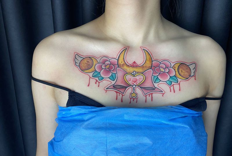 花胸纹身图片_胸部New School新传统纹身图案