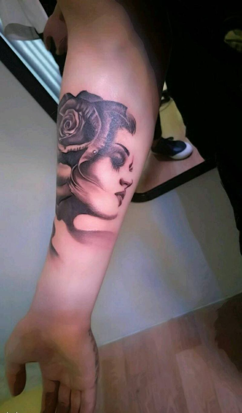 算是写实么纹身图片