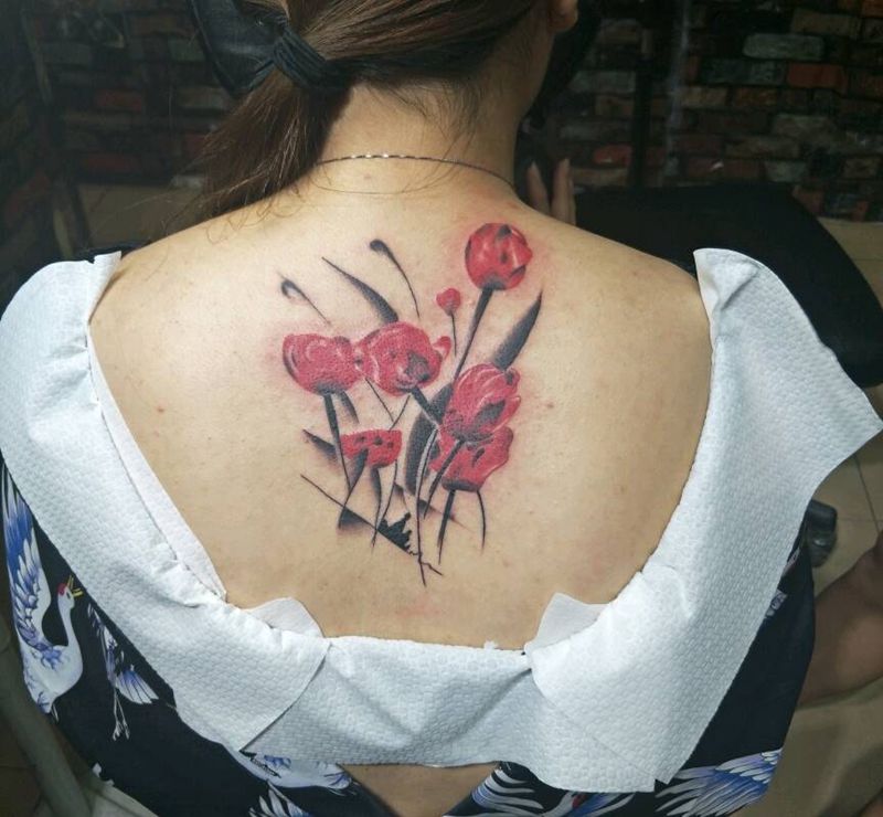 花纹身图片_背部纹身图案