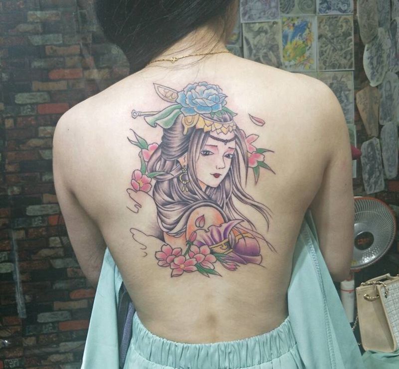 艺伎纹身图片_背部纹身图案