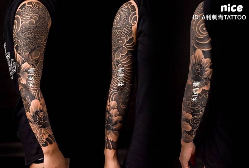 传统．蛇纹身图片