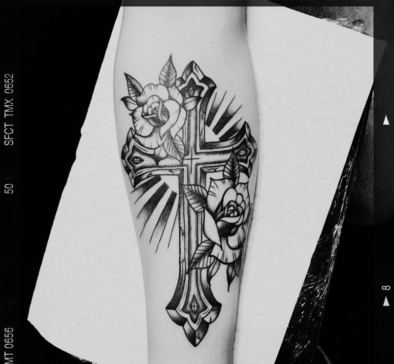 十字架纹身图片