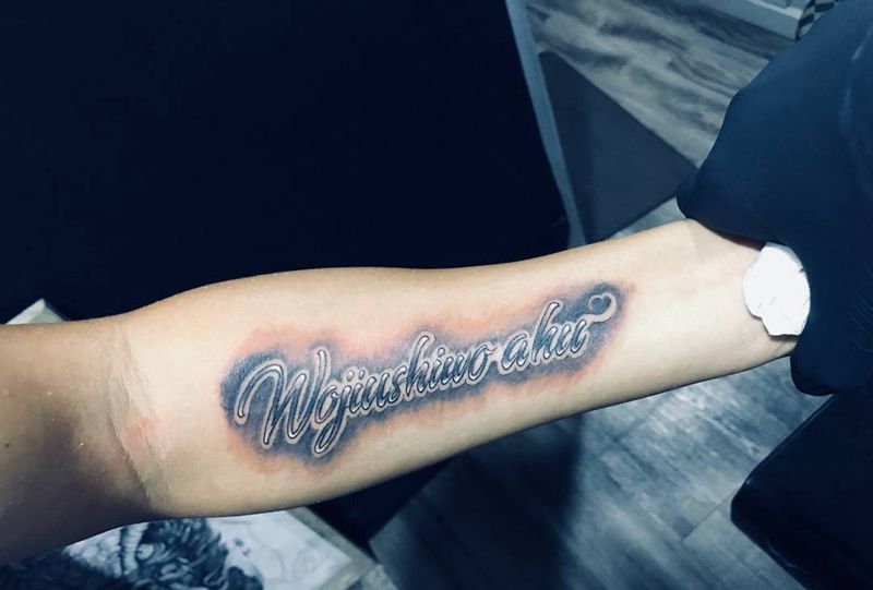 不管纹多小也要用心去对待纹身图片