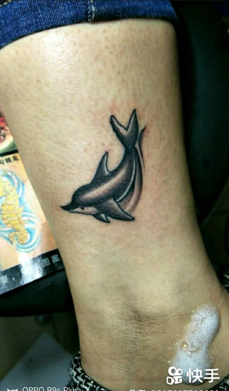 本店小图纹身图片_腿部纹身图案