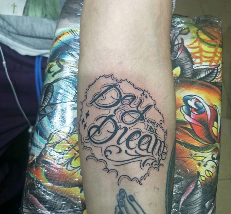 花体纹身图片_手臂纹身图案