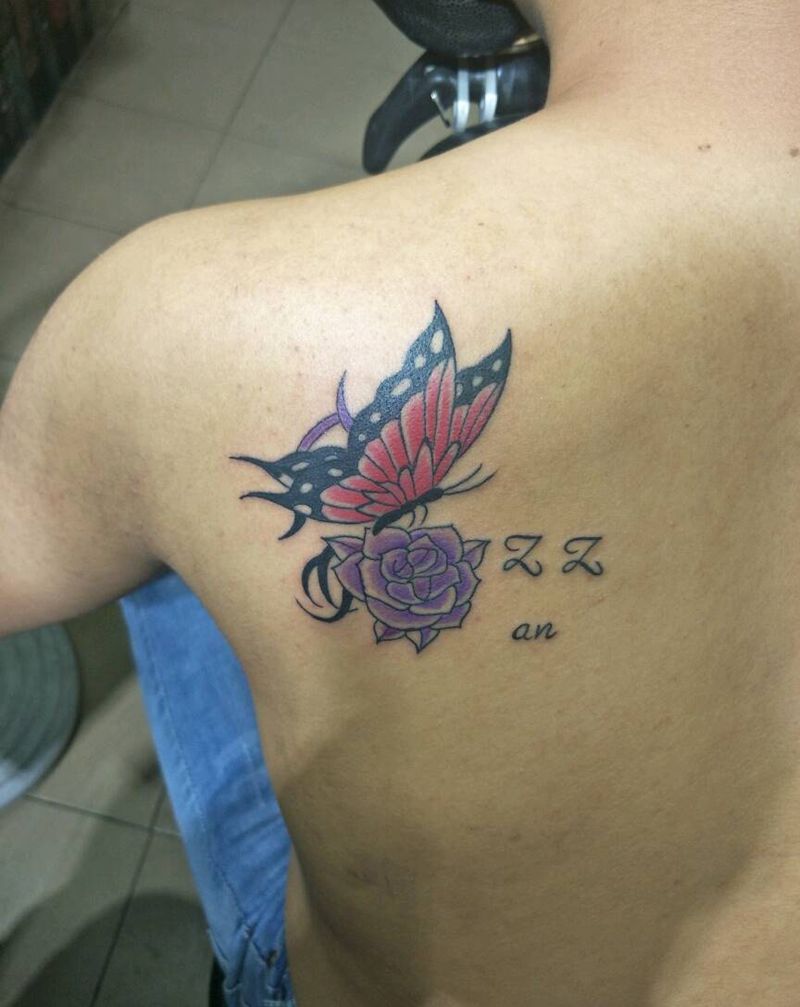 蝴蝶纹身图片_肩部纹身图案