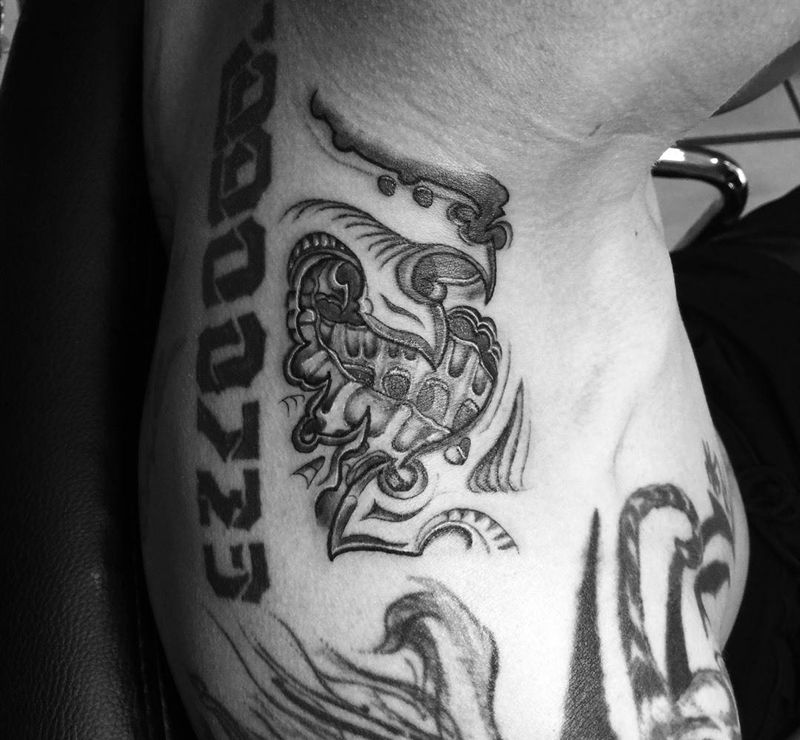 客人自带图纹身图片